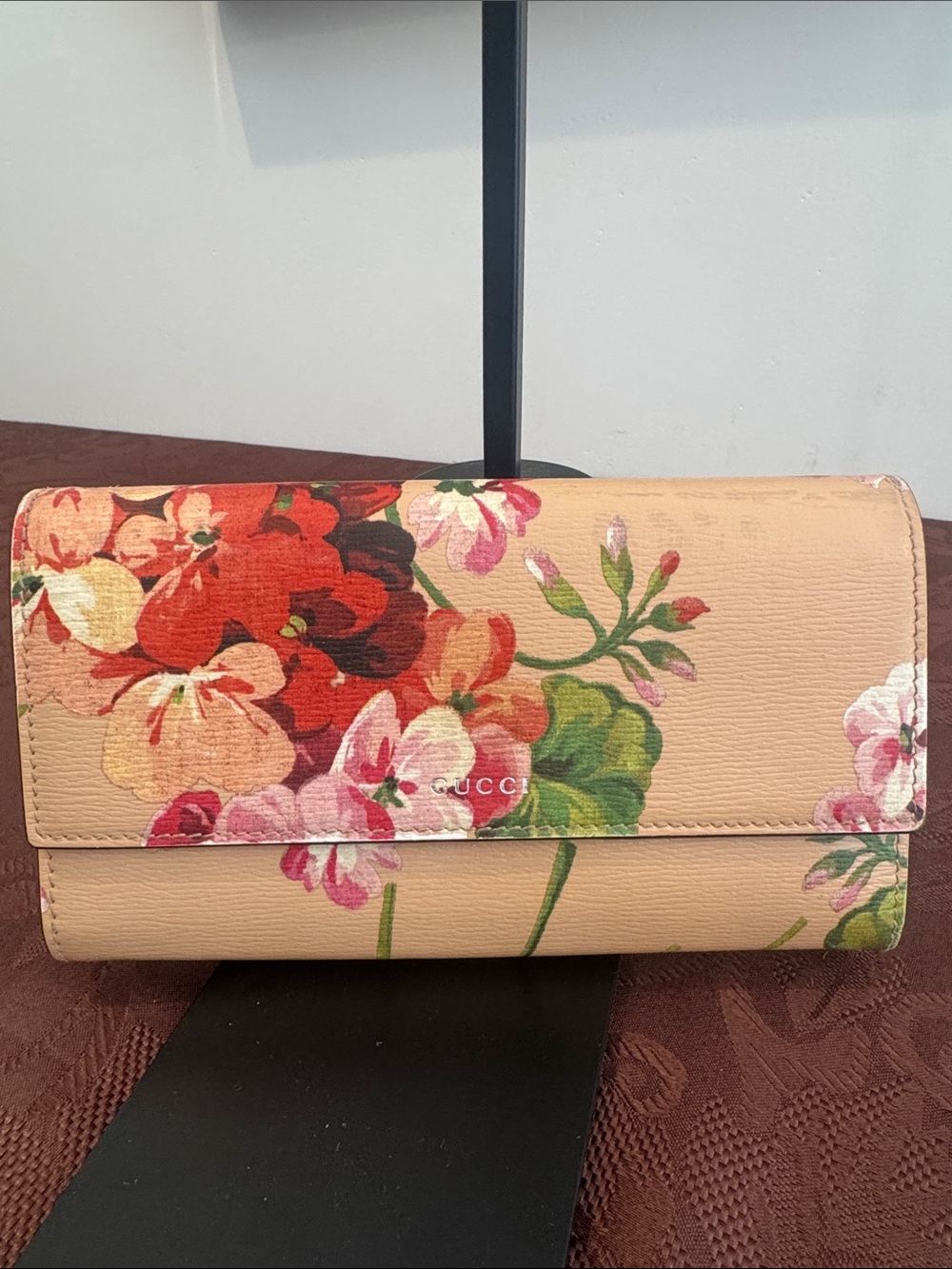 Gucci Bloom Pink Floral Print Beige Leather Continental Wallet